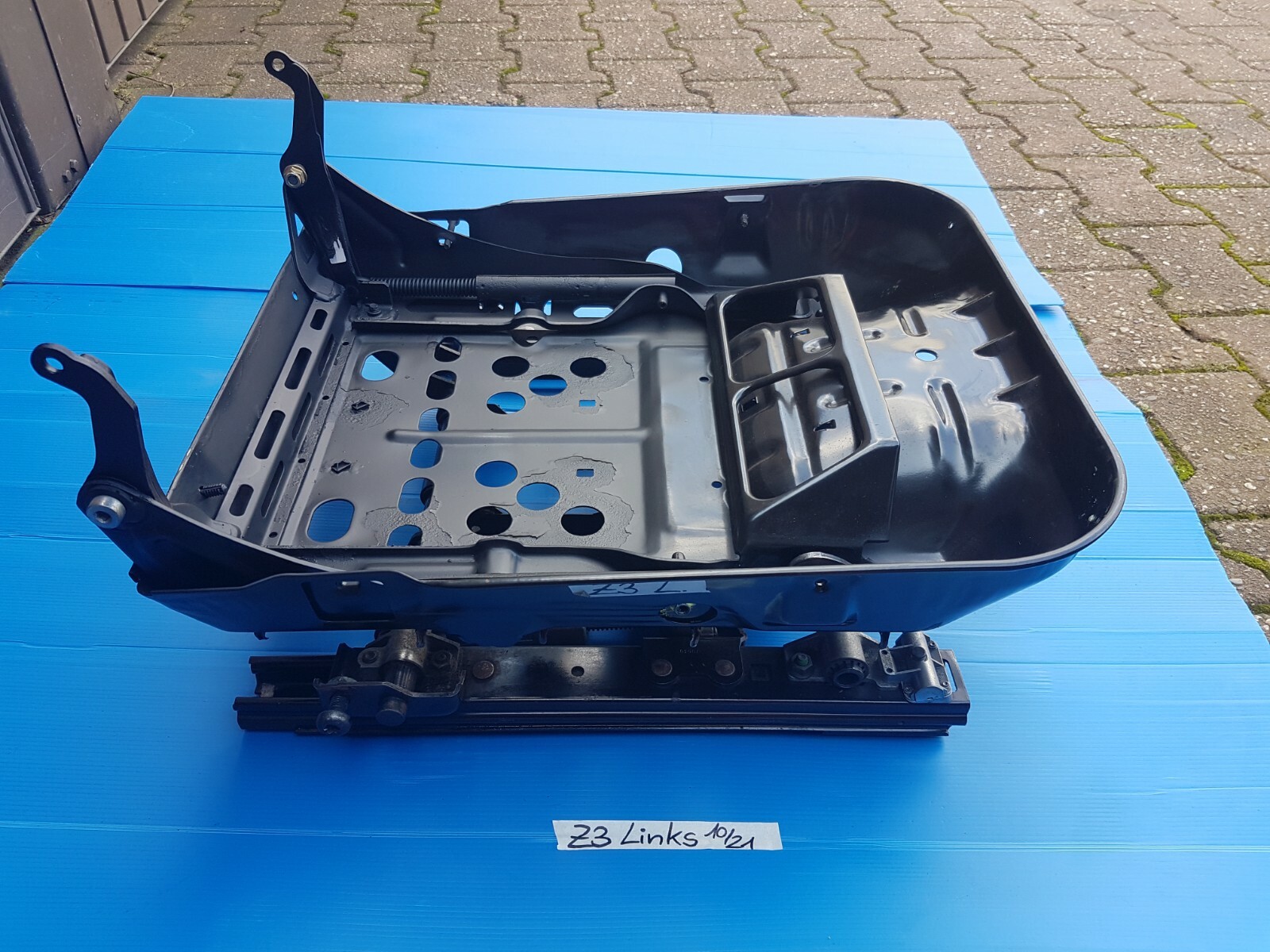 BMW Z3 Roadster Fahrer Sitz Unterteil Gestell LINKS Sitz Schale Schiene Spindel