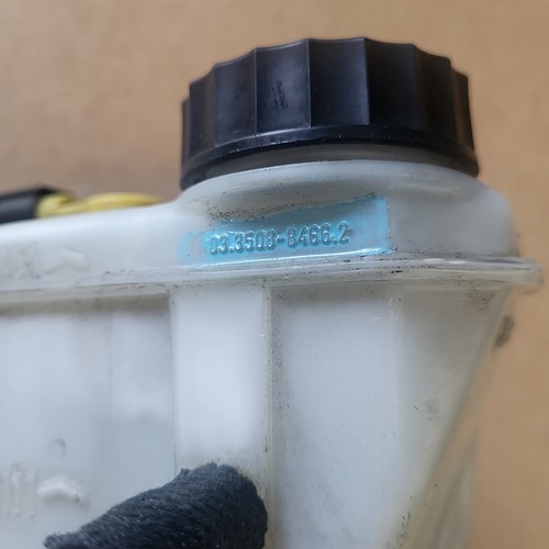 BMW Z4 E85 Behälter für Bremsflüssigkeit  Bremskraftregler Hauptbremszylinder – Bild 2