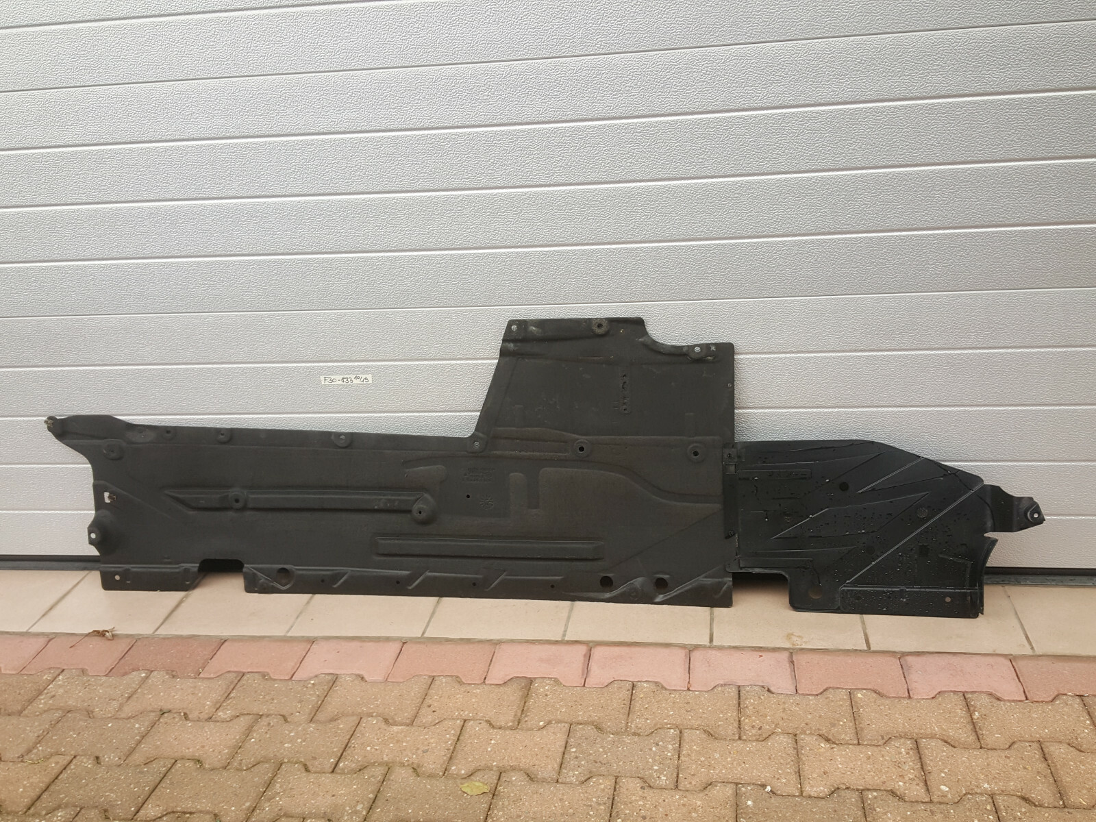 BMW F30 F31 F34 F35 F20 Unterbodenschutz Unterfahrschutz Links 7241833 ABHOLUNG – Bild 1