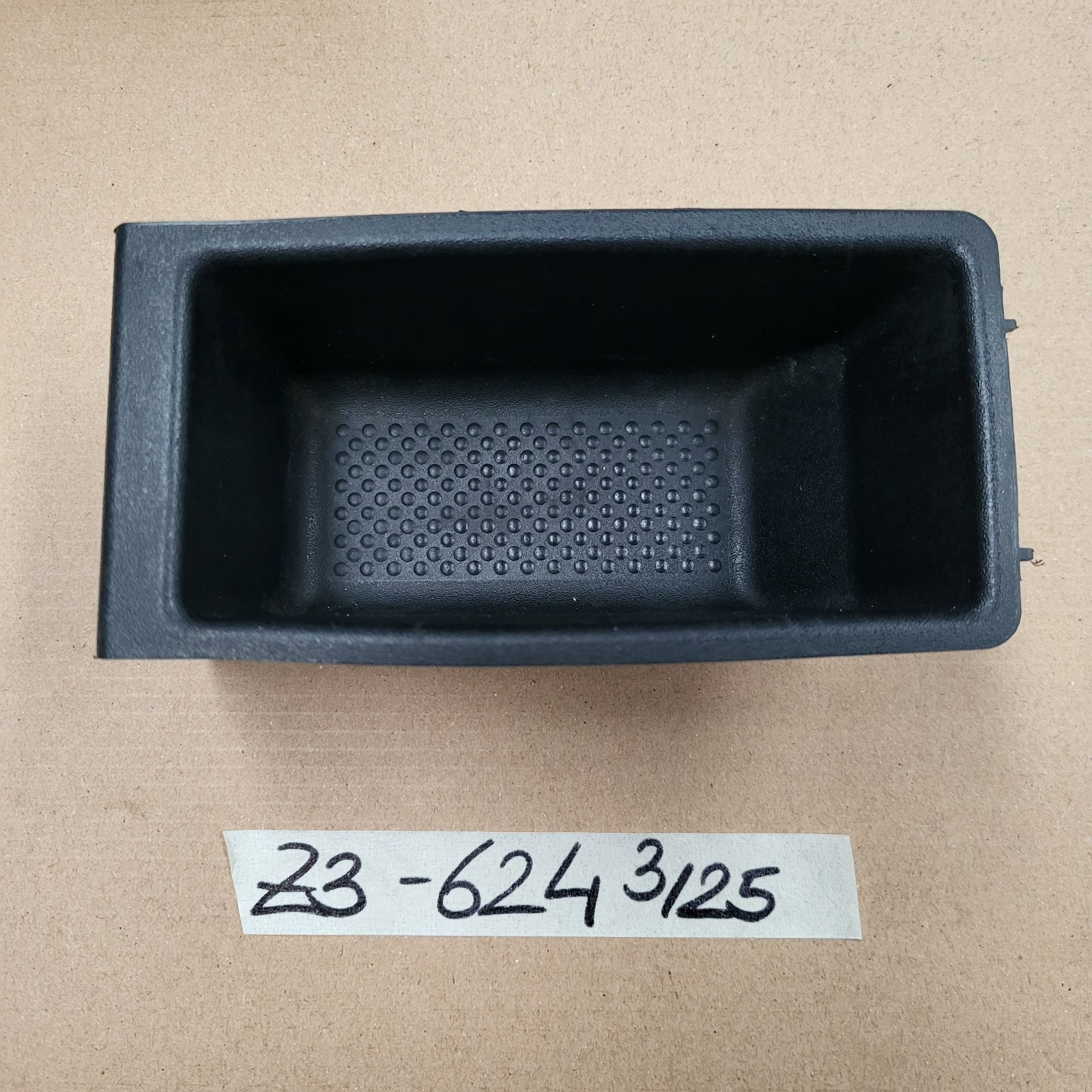 BMW Z3 Roadster Mittelkonsole Ablagefach 8119624 Ablage Behälter Fach für Münzen – Bild 1