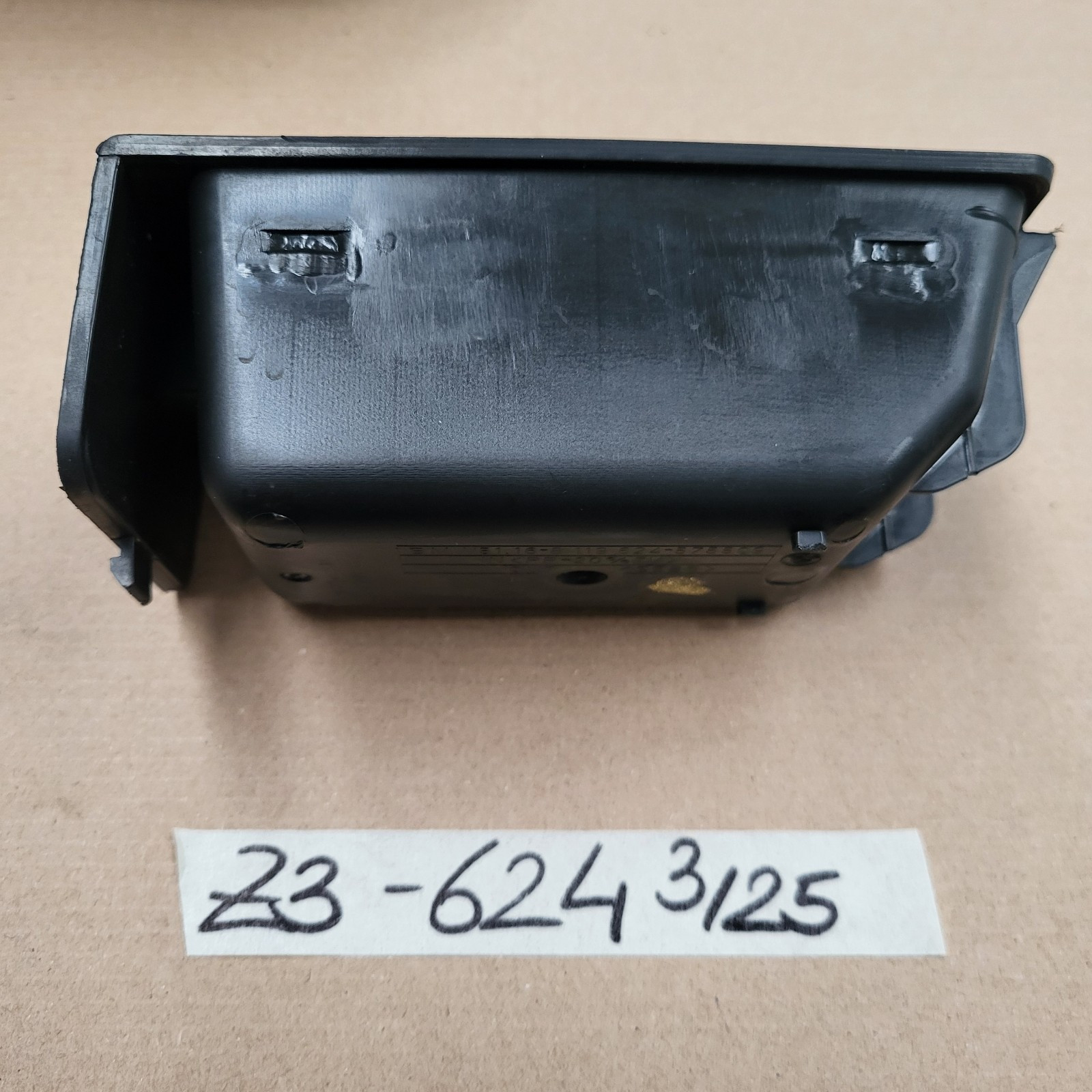 BMW Z3 Roadster Mittelkonsole Ablagefach 8119624 Ablage Behälter Fach für Münzen – Bild 5