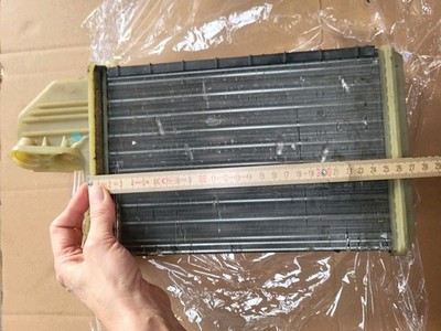 BMW E36 Heizungskühler Wärmetauscher  Heizung - Klima  Behr 9172297505 – Bild 2