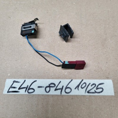 Original BMW E46 Cabrio  Mikroschalter Verdeck Kasten Klappe 8236846 – Bild 1