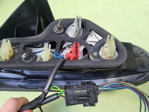 BMW Z3 Roadster Facelift Rückleuchte Rücklicht Bremslicht LINKS 8384511 weiß – Bild 8