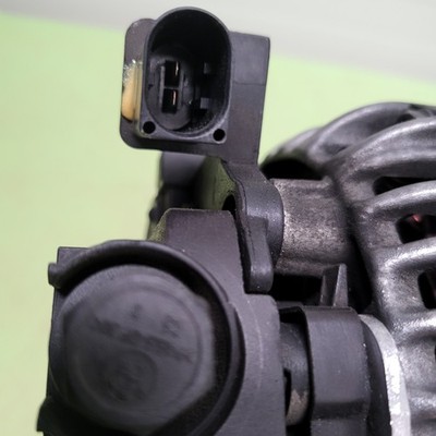 Generator BMW E46 E90 E91 E92 E81 E87 X3 E83 Z4 E85 Bosch Lichtmaschine 7532966 – Bild 4