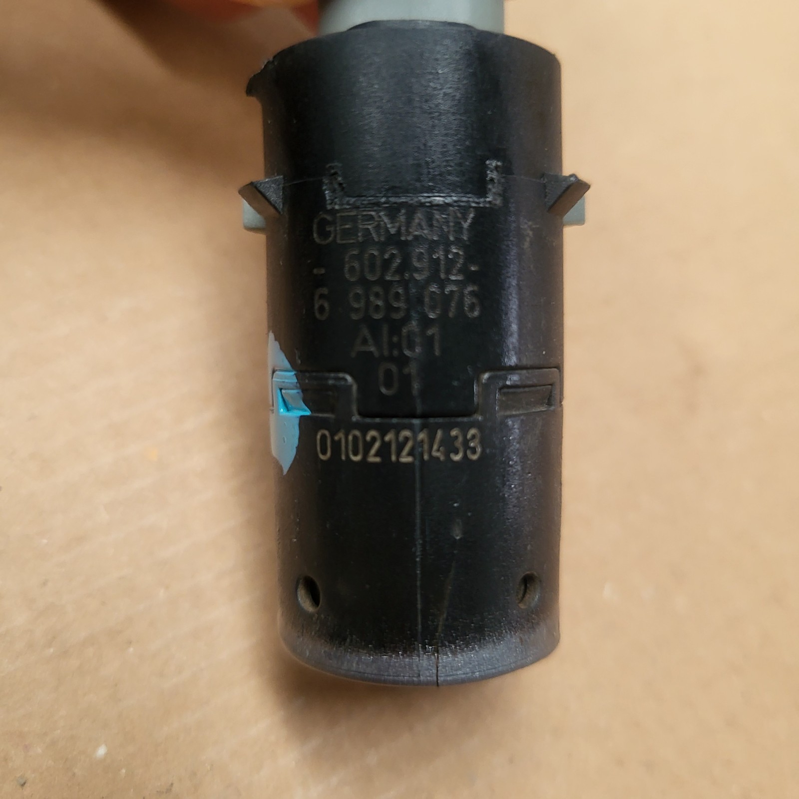 BMW E60 E61 PDC Rückfahr Sensor 6938742 Ultraschallwandler silber grau metallic  – Bild 3