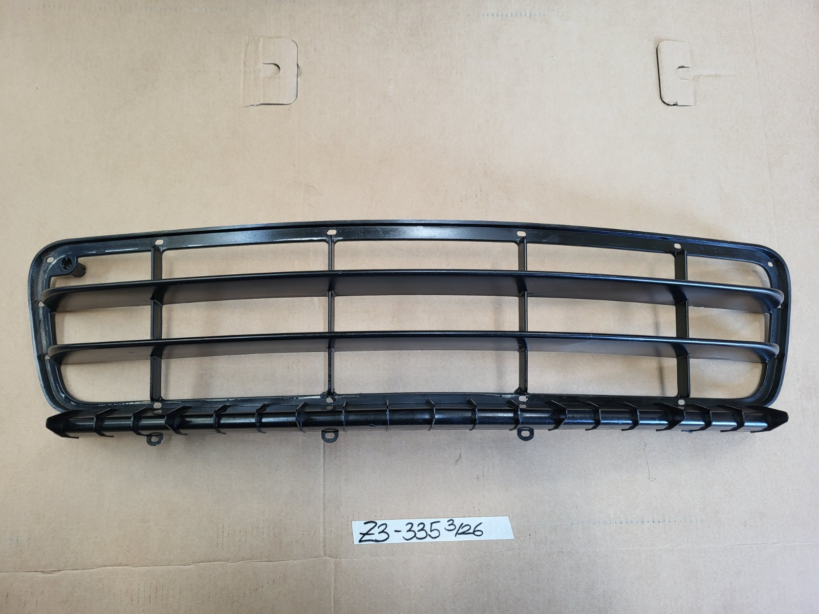 BMW Z3 Roadster Coupe Gitter Verkleidung Stoßstange 6 Zylinder VORNE 8399335 – Bild 1