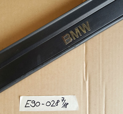 BMW E90 E91 Einstiegsleiste Leiste Blende Einstieg vorne rechts 7306028