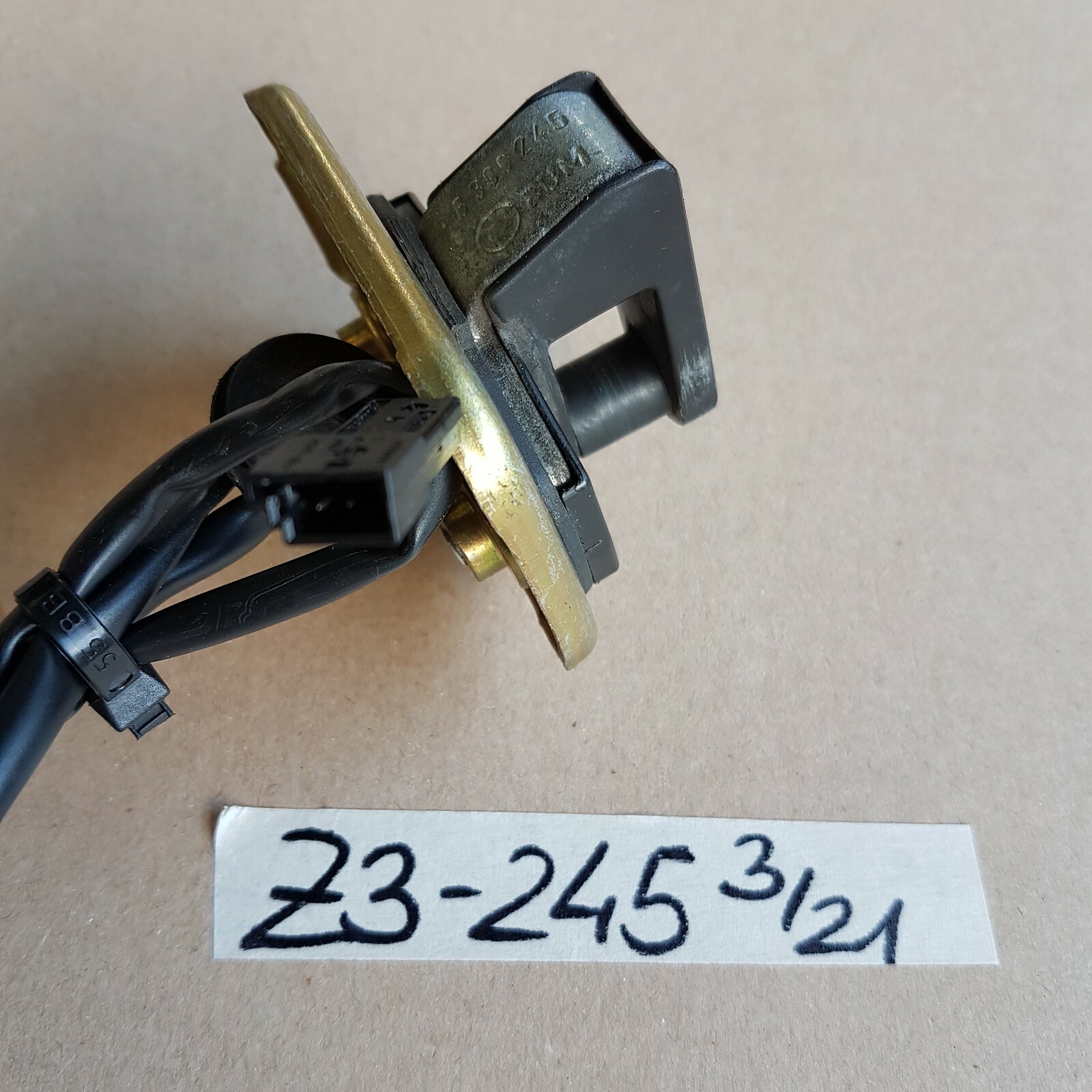 BMW Z3 Roadster Coupe Tür Schließ Keil Türschloss Verriegelung Sensor 8399245