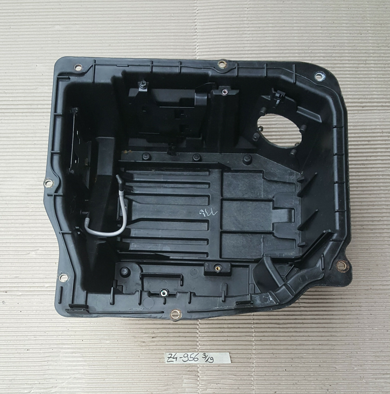BMW Z4 E85 E86 Multifunktionswanne Gepäckraum 7016956 Kofferraum Batterie Wanne
