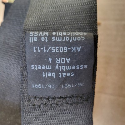 BMW E36 Limousine Touring Gurt Sicherheitsgurt Obergurt VORNE LINKS 1977241