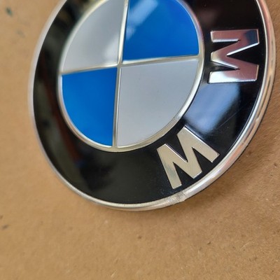 BMW Emblem Plakette E46 E90 F30 F31 F80 F32 F33 Motorhaube 8219237