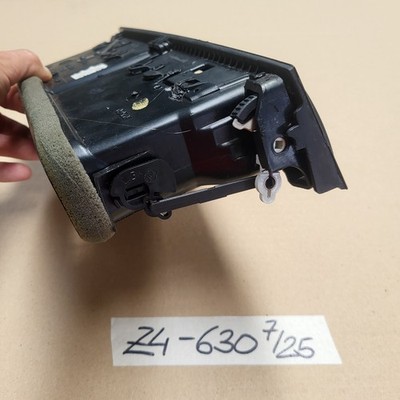 BMW Z4 Frischluftgrill Mitte schwarz  Lüftungsgitter Luft Einlass Düse 7025630